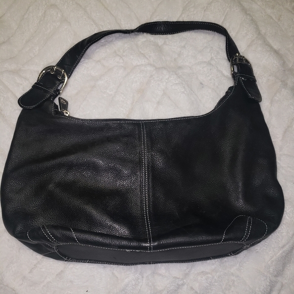Tigbags Handbags - Tigbags Leather Shoulder Bag